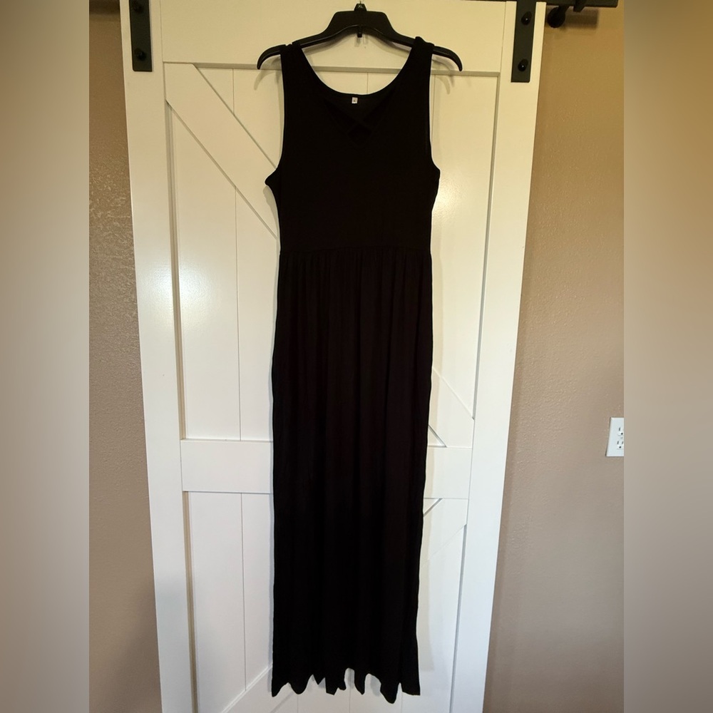 Elegant Black Maxi Dress